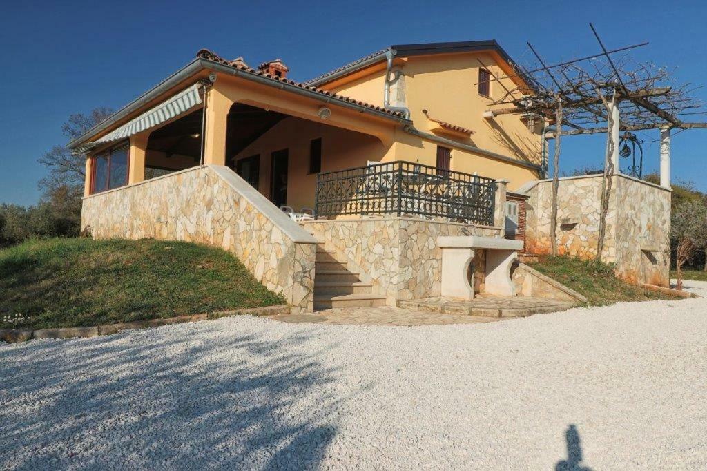 Casa Vesna Holiday home *
